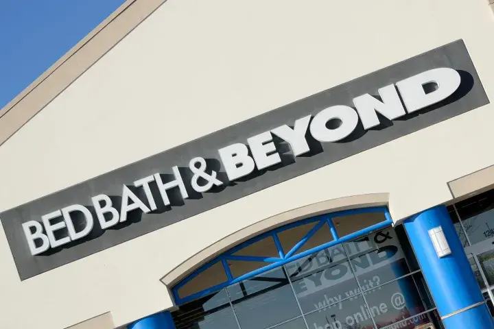 CreditRiskMonitor offers up five quick and important facts that you need to know about Bed Bath & Beyond Inc. to make a more solid business evaluation – or, more advisable, even an alteration of credit extension or a pivot to a peer.